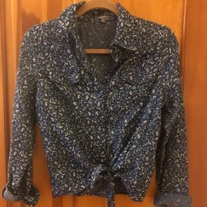 Classy, floral denim shirt